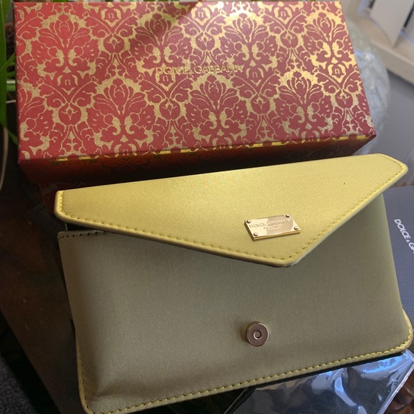 Authentic DOLCE & GABBANA 52mm Cat crystals Acetate sunglasses - Picture 4 of 12